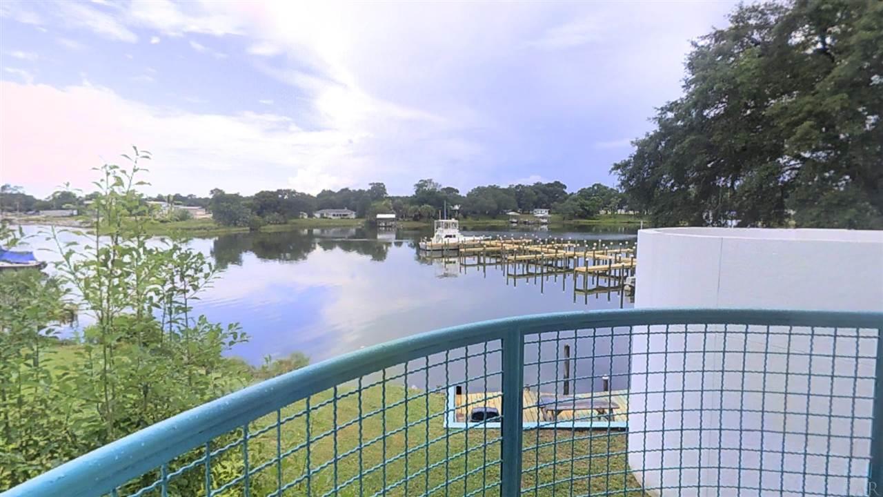 201 S STILLMAN ST, Pensacola, FL 32505