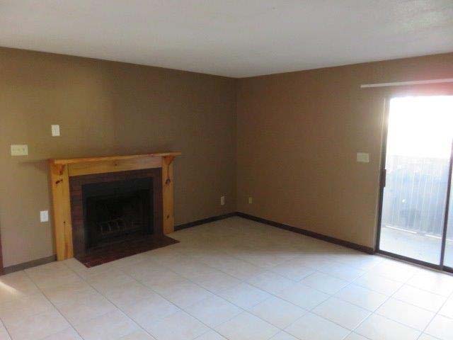 7225 W Fairfield B-Pensacola, FL, 32506Escambia County