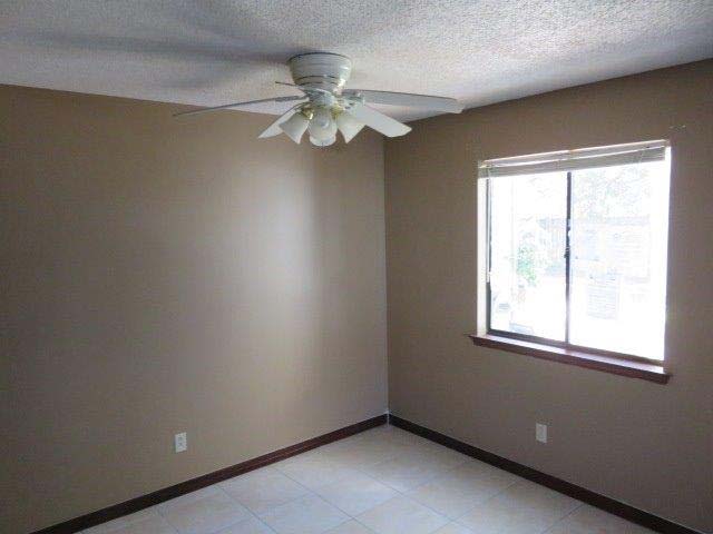 7225 W Fairfield B-Pensacola, FL, 32506Escambia County