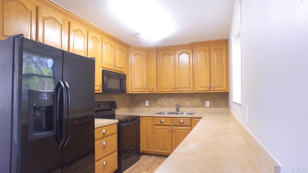203 TONAWANDA DR, Pensacola, FL 32506