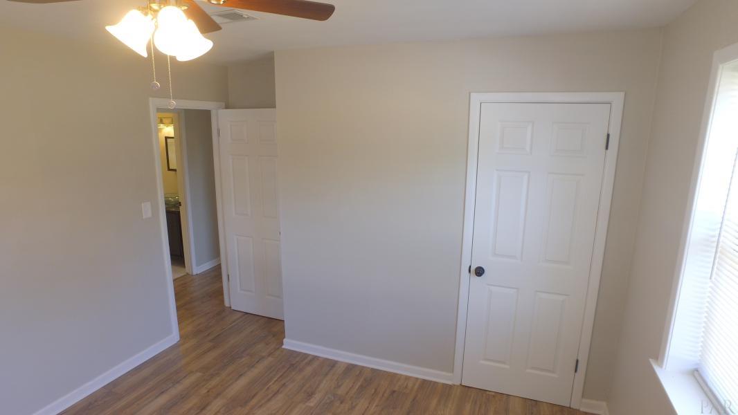 203 TONAWANDA DR, Pensacola, FL 32506