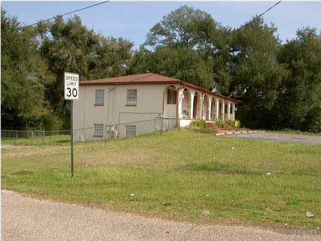 6150 W FAIRFIELD DR, Pensacola, FL 32506