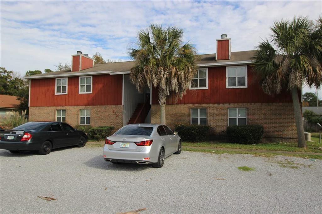672 72ND AVE, Pensacola, FL 32506