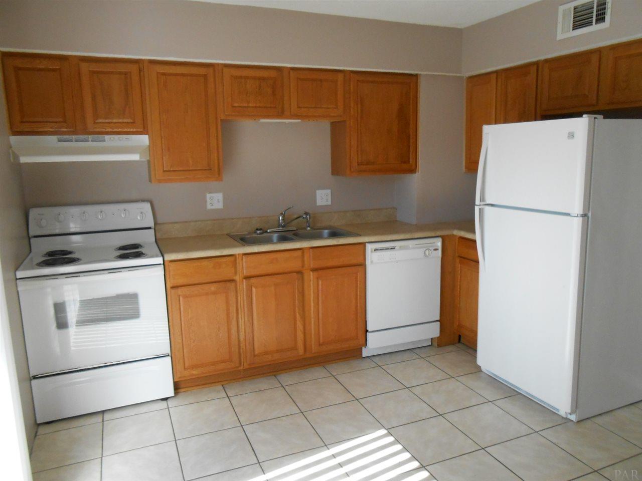 672 72ND AVE, Pensacola, FL 32506
