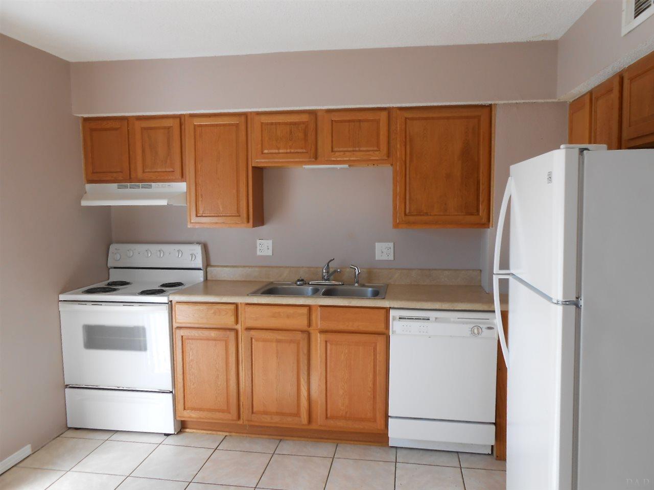 672 72ND AVE, Pensacola, FL 32506