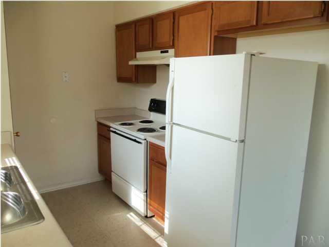 8935 FOREST OAK DR, Pensacola, FL 32506