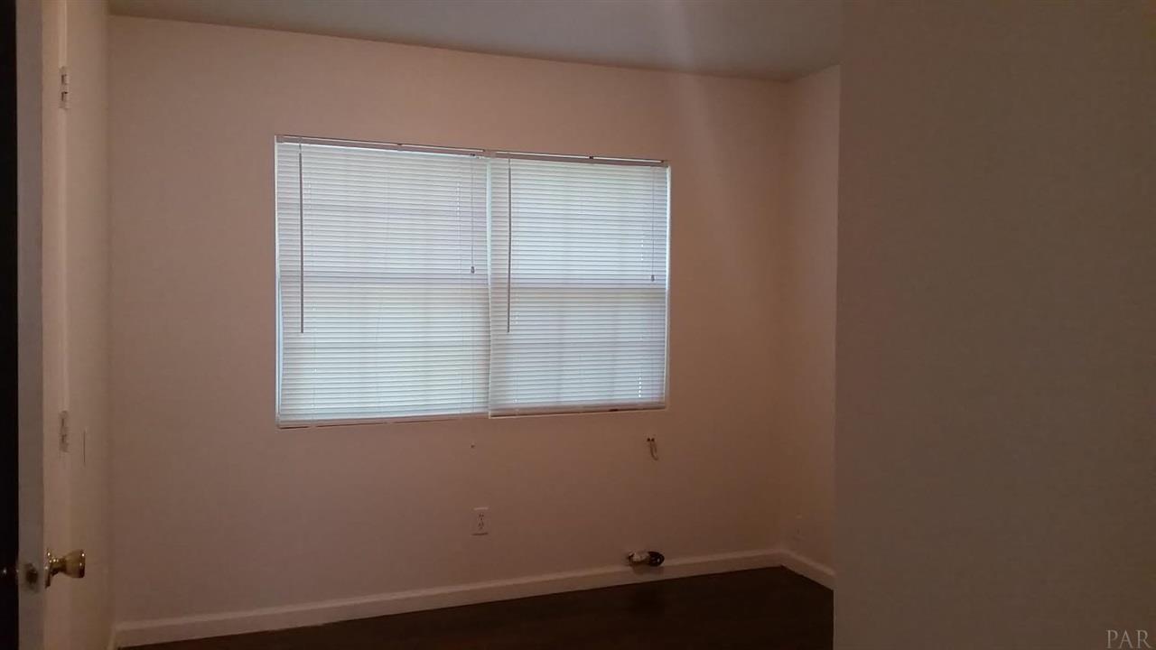 20 DE LUNA DR, Pensacola, FL 32506