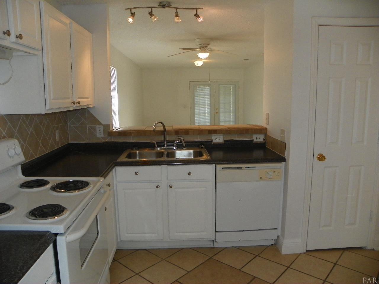 2048 MARQUESAS LN, Pensacola, FL 32506