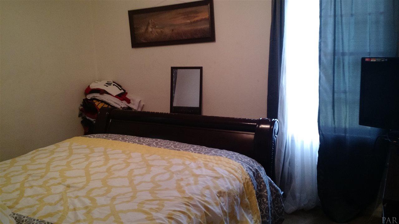 4912 RAVENSWOOD AVE, Pensacola, FL 32506