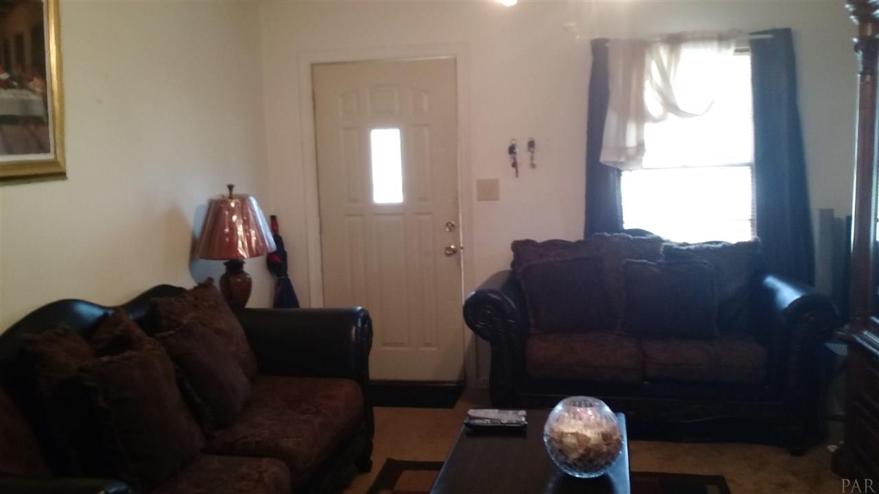 4912 RAVENSWOOD AVE, Pensacola, FL 32506
