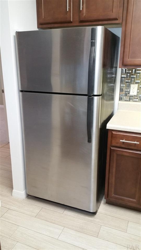 7225 W FAIRFIELD DR, Pensacola, FL 32506