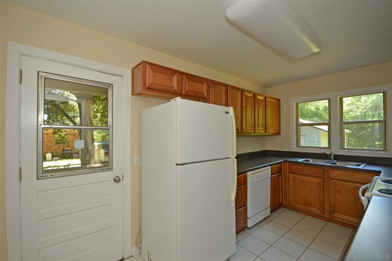 4 REDWOOD CIR, Pensacola, FL 32506