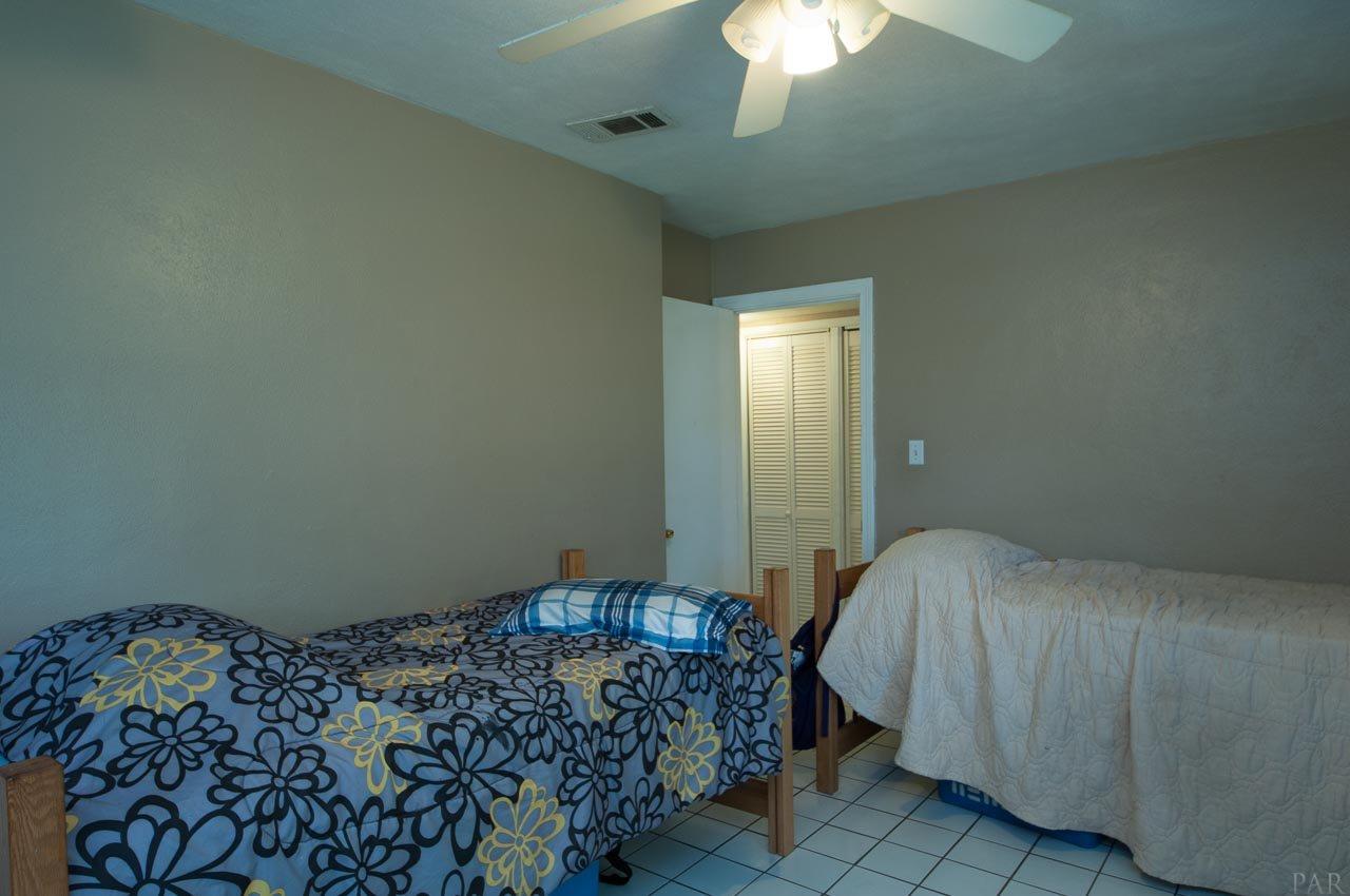 5529 LYNWOOD RD, Pensacola, FL 32506