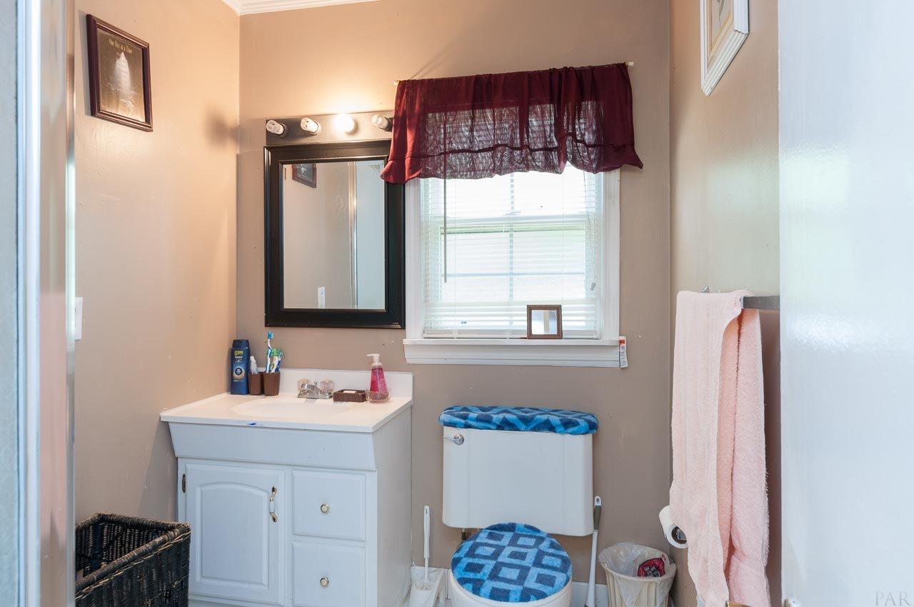 5529 LYNWOOD RD, Pensacola, FL 32506