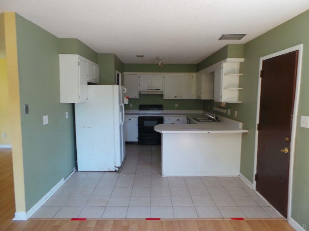 5600 CRUZAT WAY, Pensacola, FL 32507