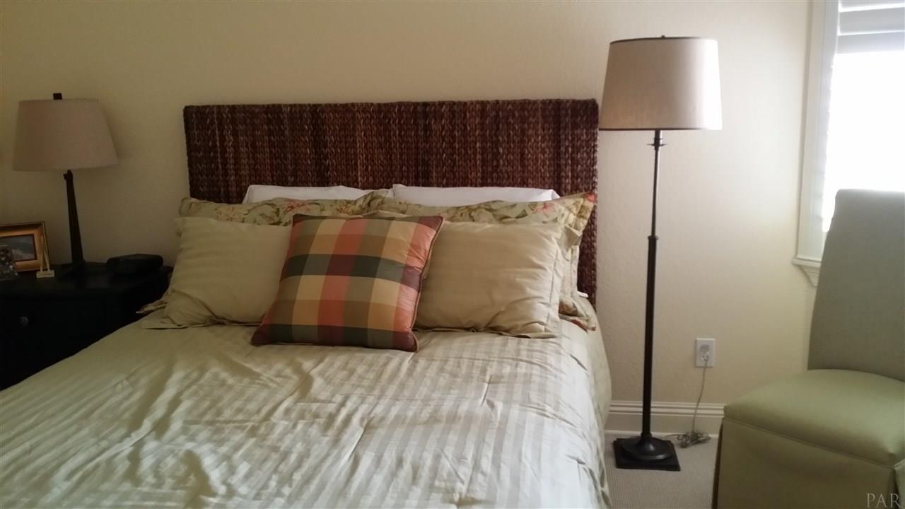 4060 INDIGO DR, Pensacola, FL 32507