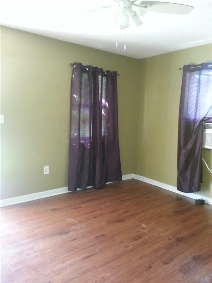 4 ROWLAND CT, Pensacola, FL 32507