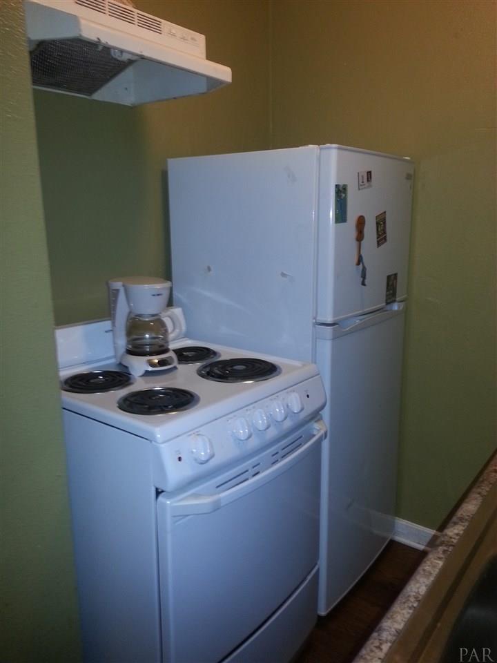 4 ROWLAND CT, Pensacola, FL 32507