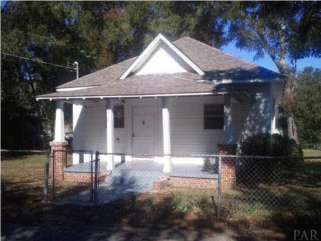 210 S CARYS LN, Pensacola, FL 32507