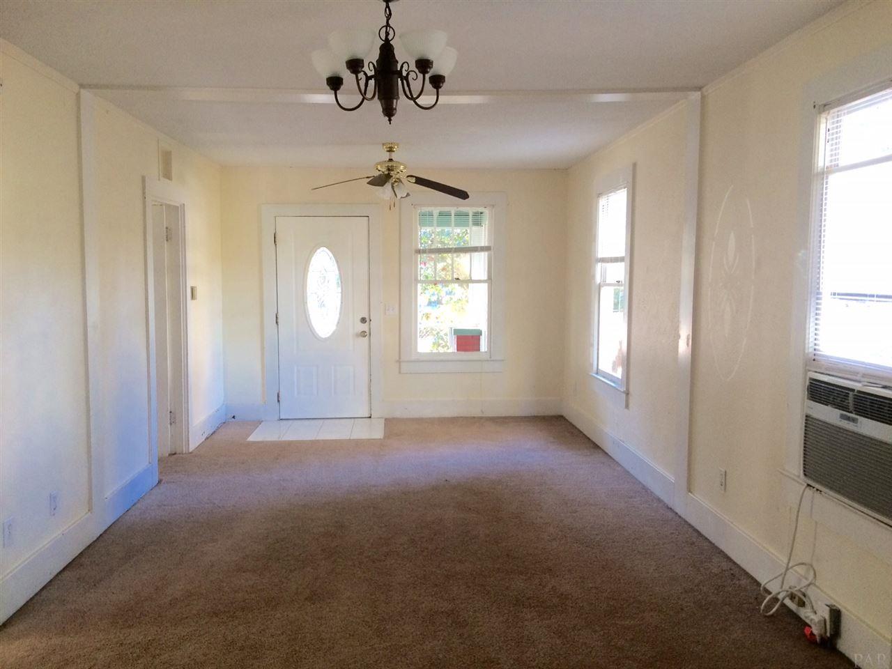 204 JAMAICA ST, Pensacola, FL 32507