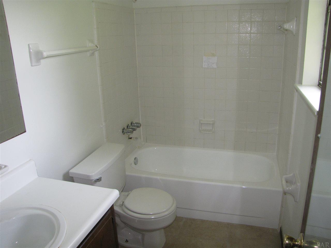 3706 SUNNYSIDE ST, Pensacola, FL 32507