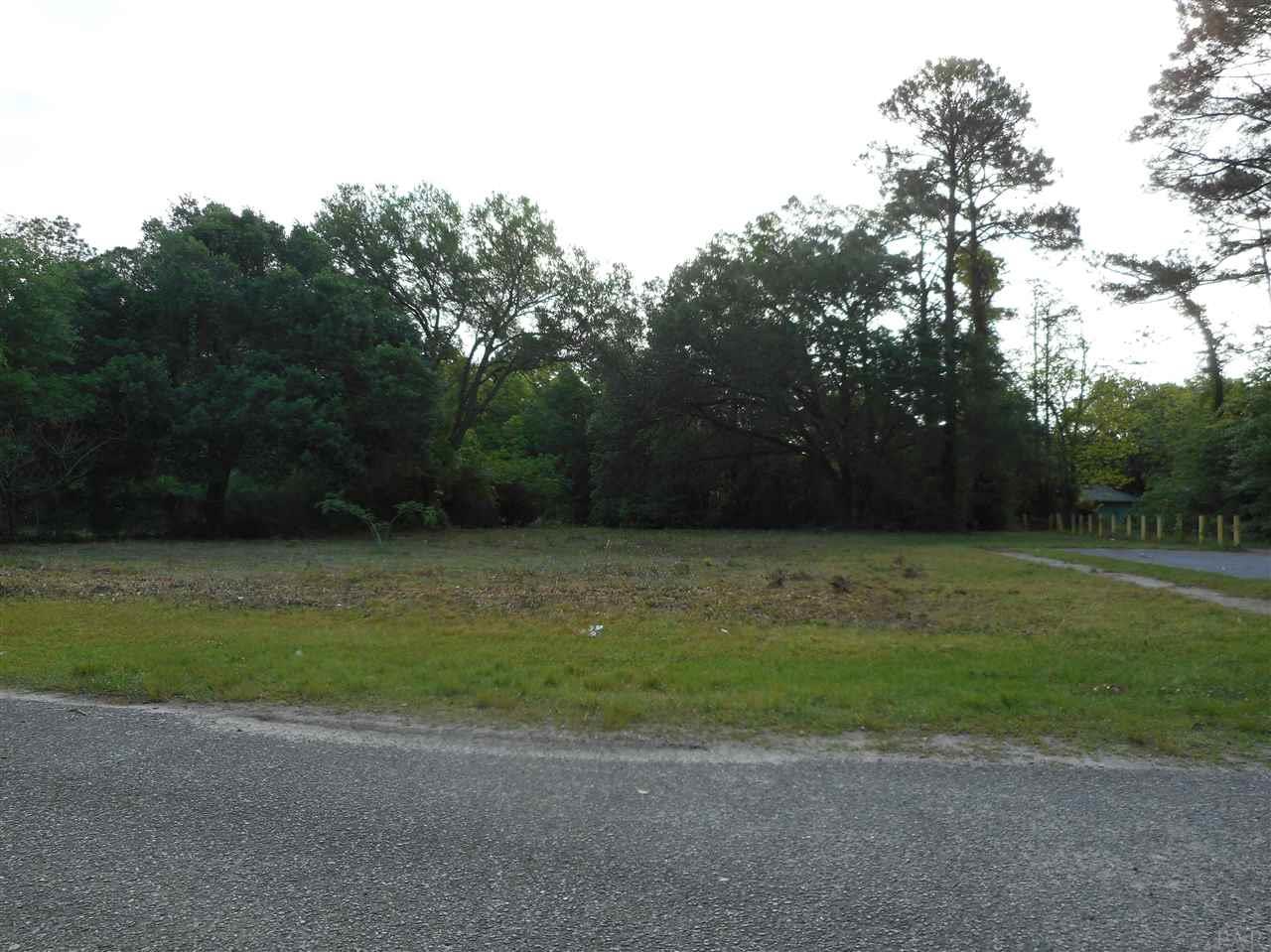 625 HAWTHORN DR, Pensacola, FL 32507