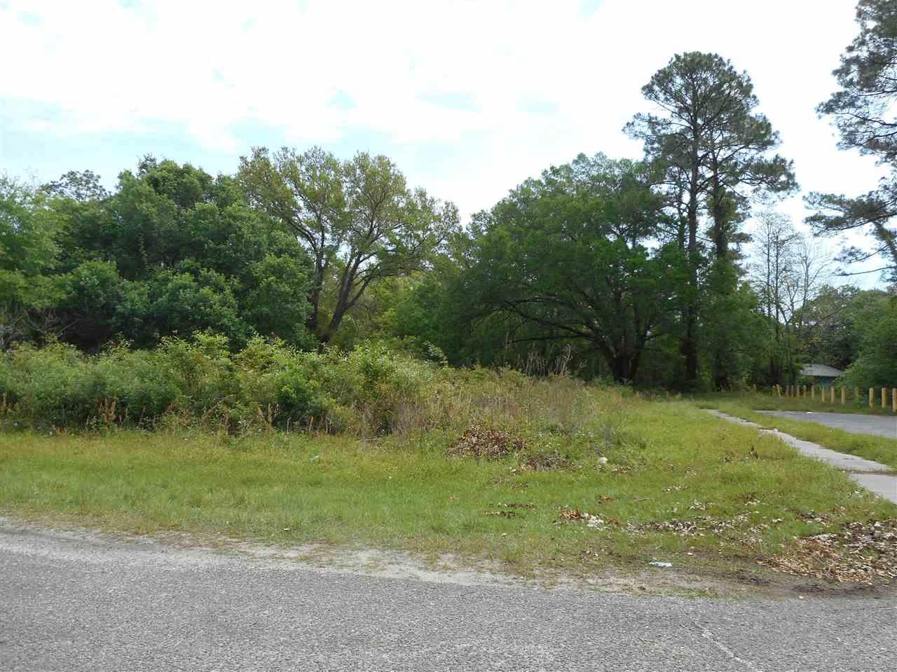 625 HAWTHORN DR, Pensacola, FL 32507