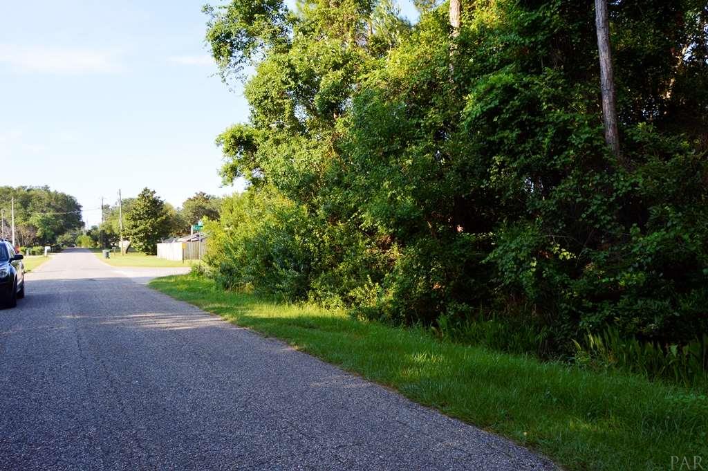 5500 MASSEY DR, Pensacola, FL 32507