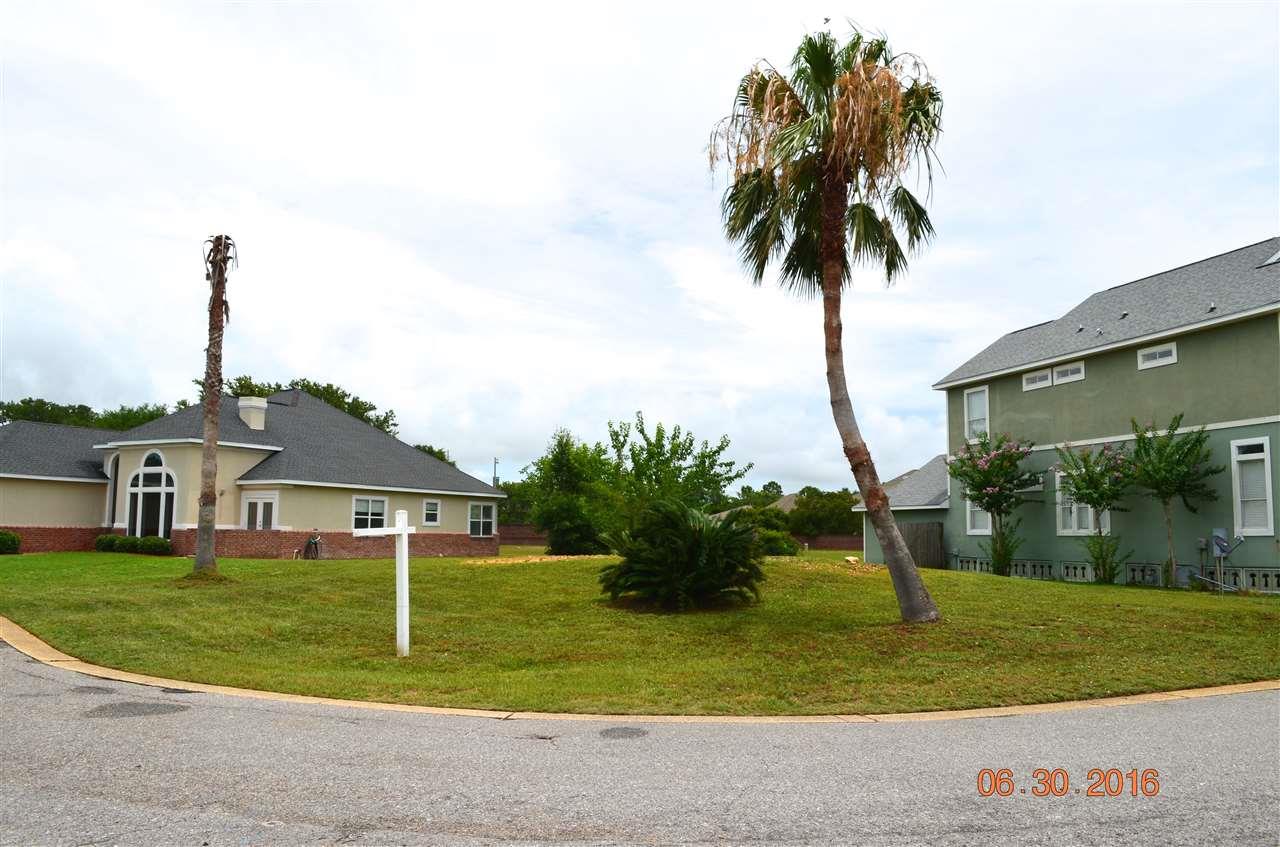 42 BAYSHORE DR, Pensacola, FL 32507