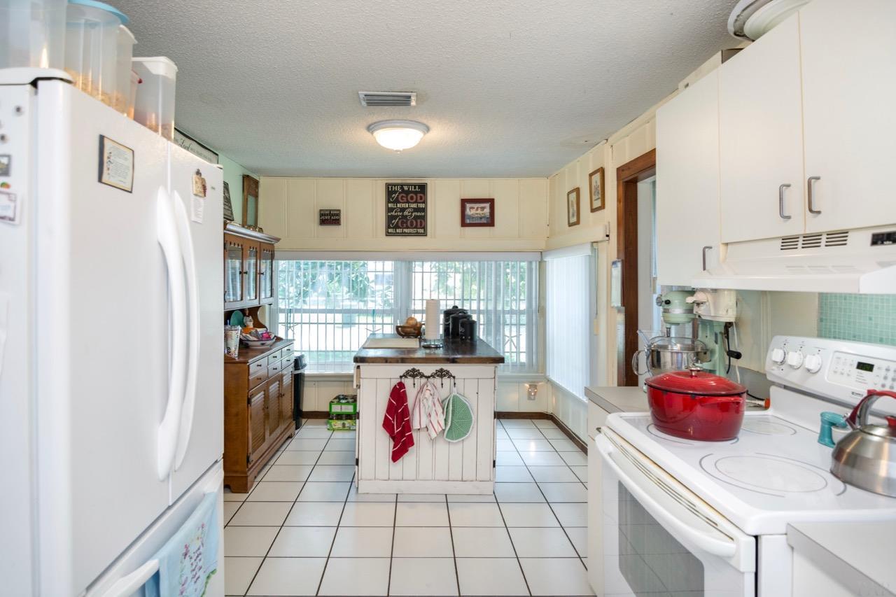 1200 WILSON AVE, Pensacola, FL 32507