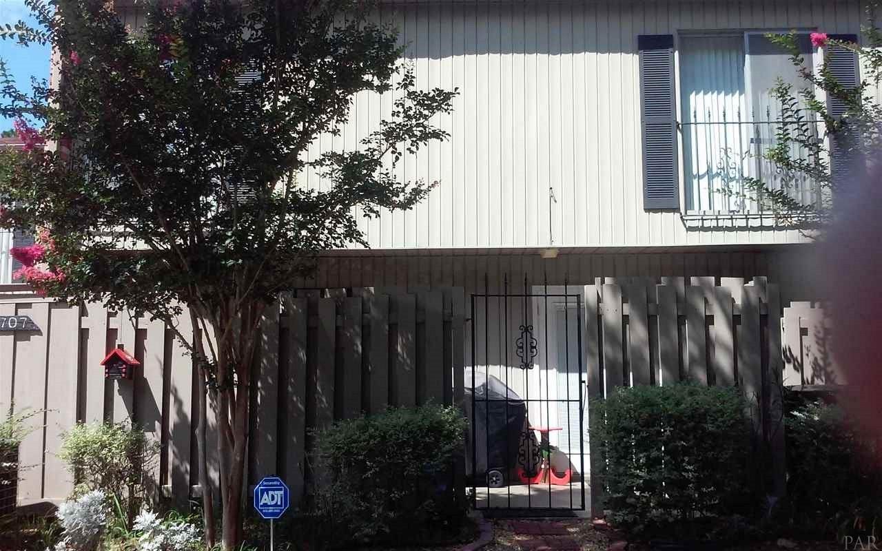 4707 HURON DR, Pensacola, FL 32507
