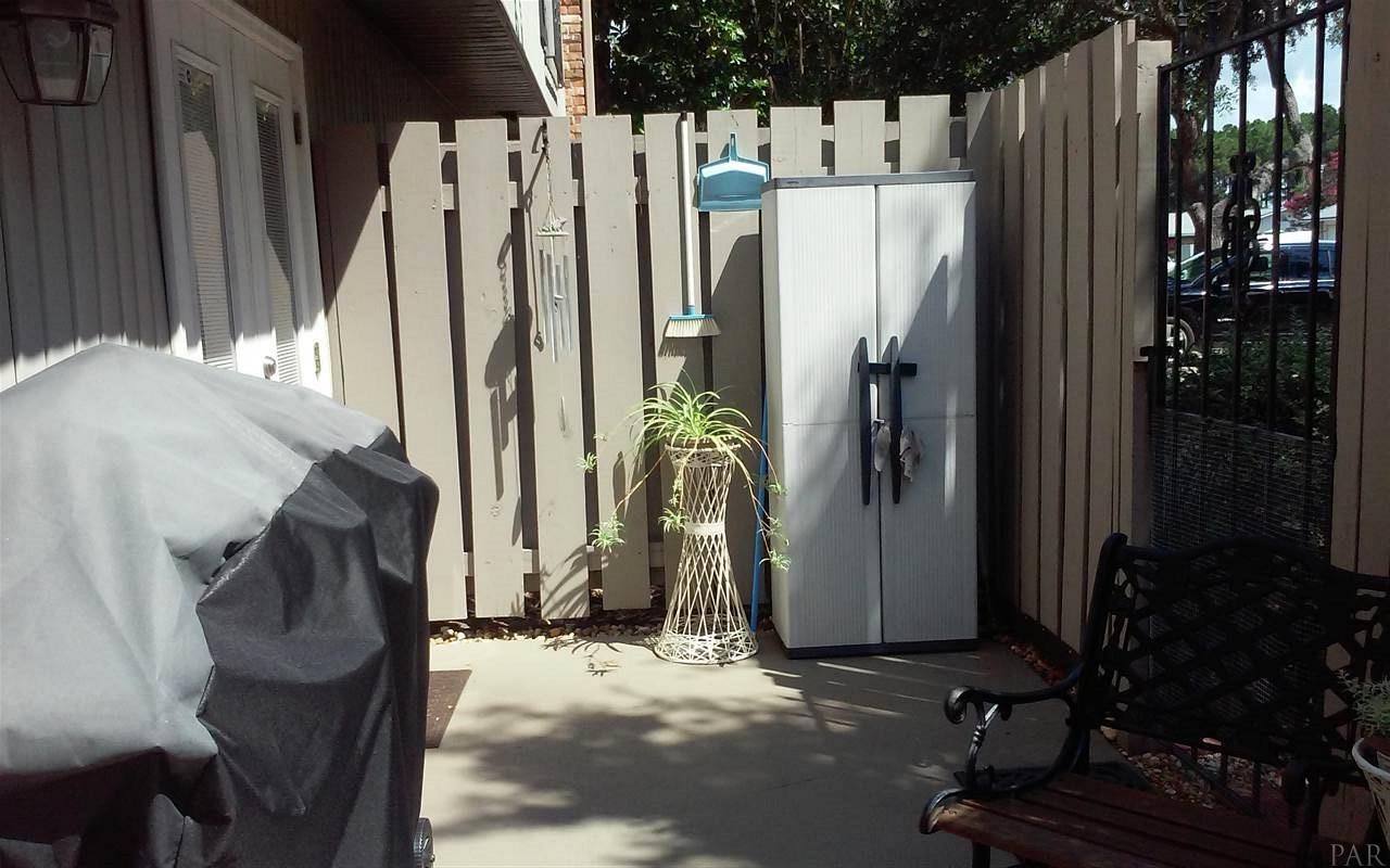 4707 HURON DR, Pensacola, FL 32507
