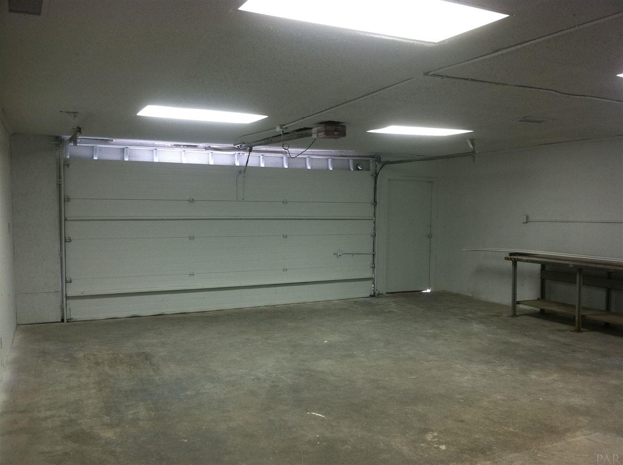 301 N NAVY BLVD, Pensacola, FL 32507