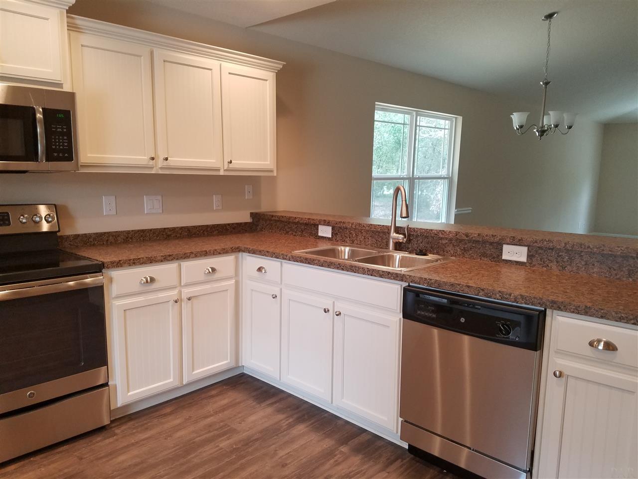 143 COTTAGE VIEW DR, Pensacola, FL 32507