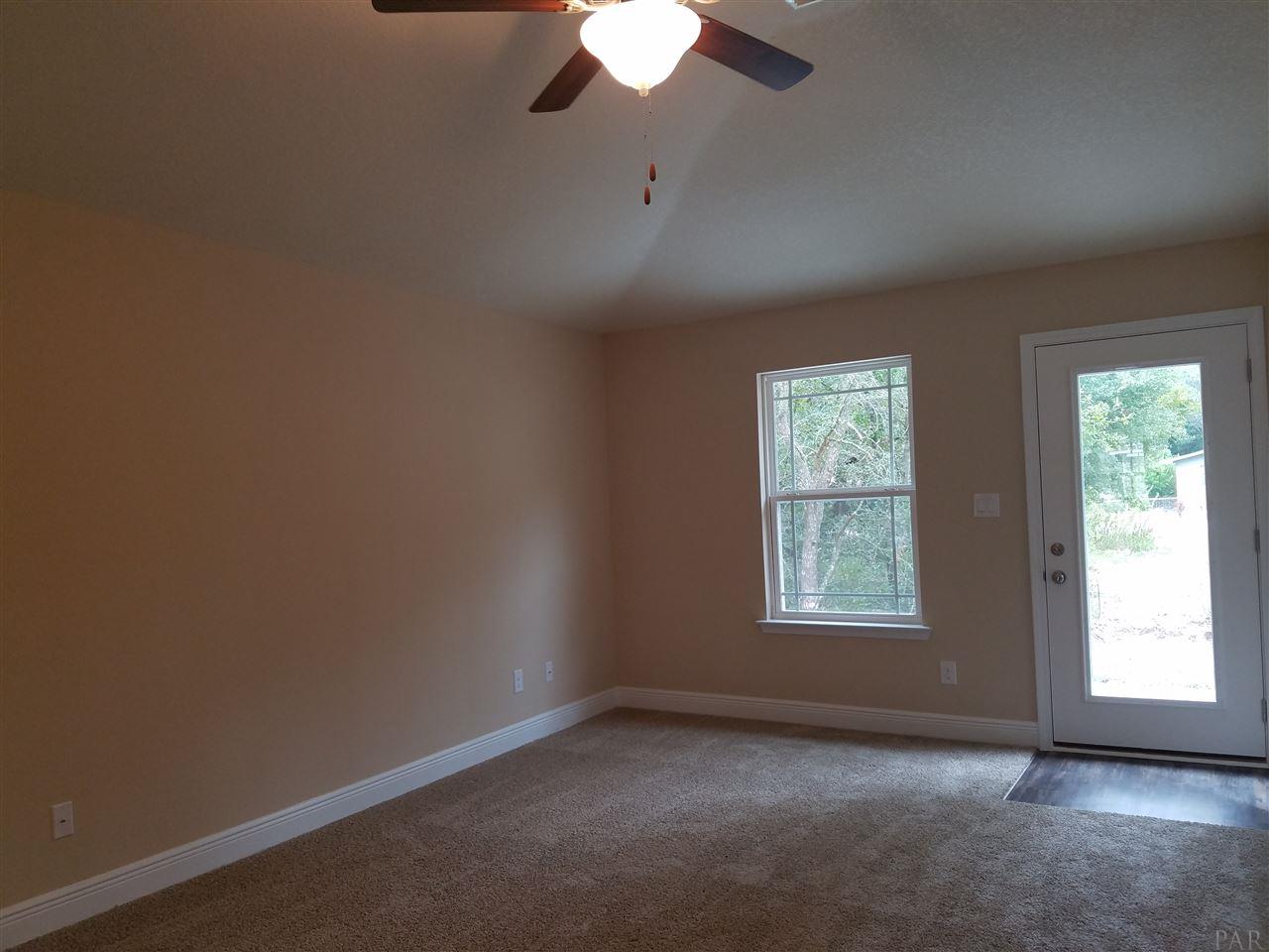 143 COTTAGE VIEW DR, Pensacola, FL 32507