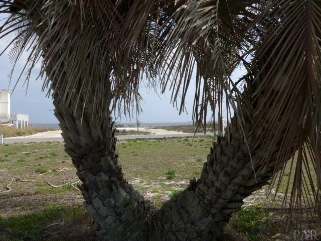 5684-85 GRANDE LAGOON DR, Pensacola, FL 32507