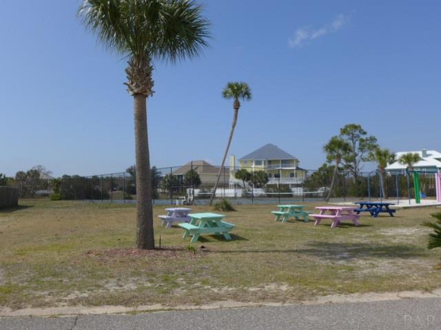 5684-85 GRANDE LAGOON DR, Pensacola, FL 32507
