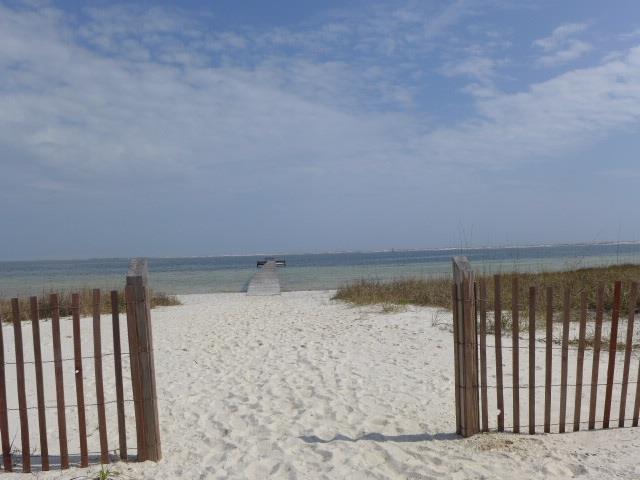 5684-85 GRANDE LAGOON DR, Pensacola, FL 32507