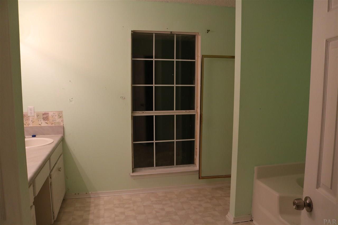 1973 DUNLAP ST, Pensacola, FL 32507