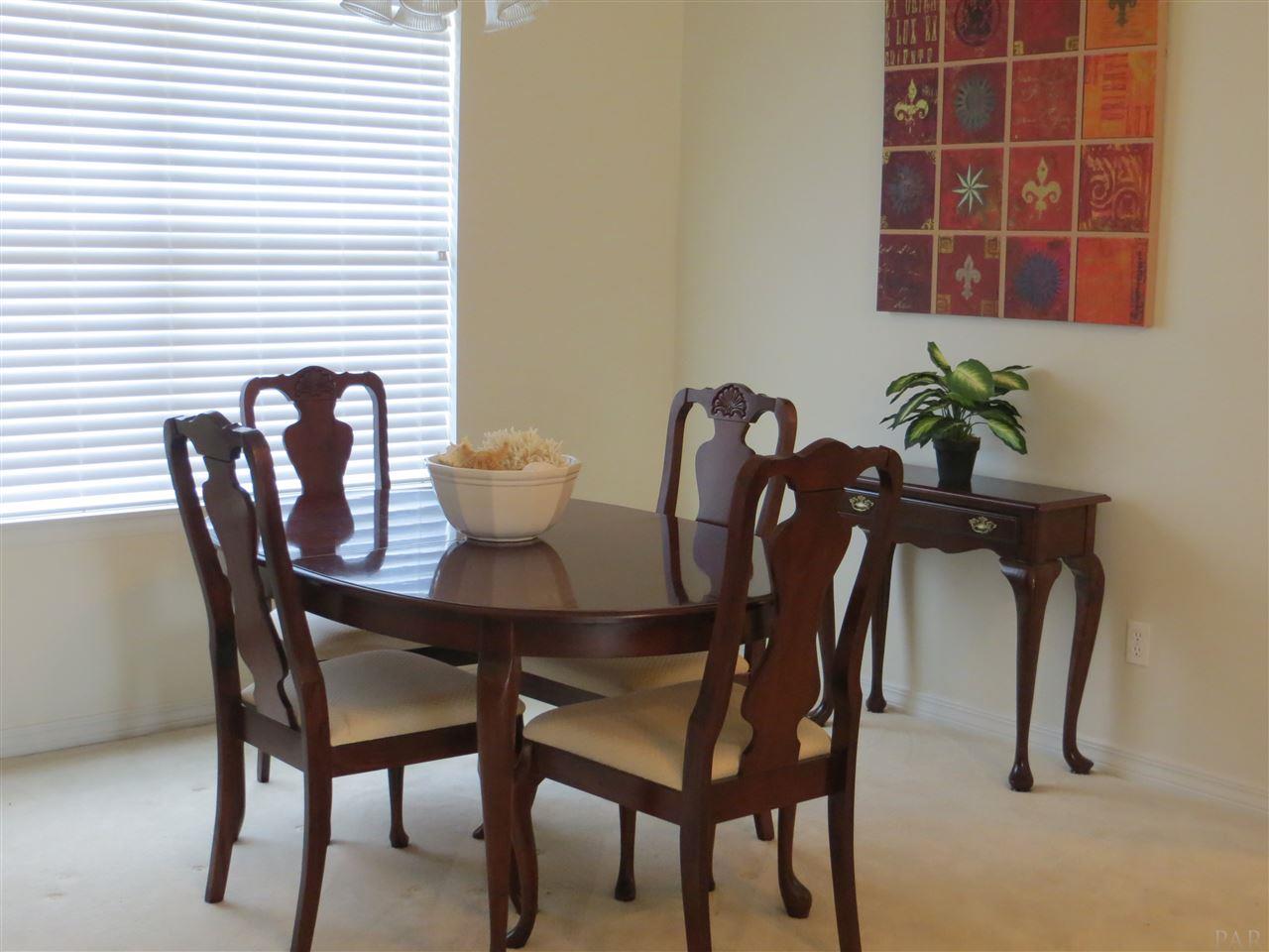 2125 CORAL CREEK DR, Pensacola, FL 32507