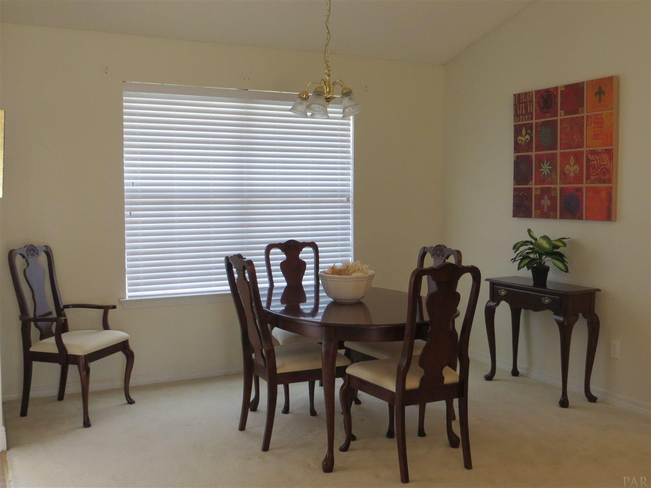 2125 CORAL CREEK DR, Pensacola, FL 32507