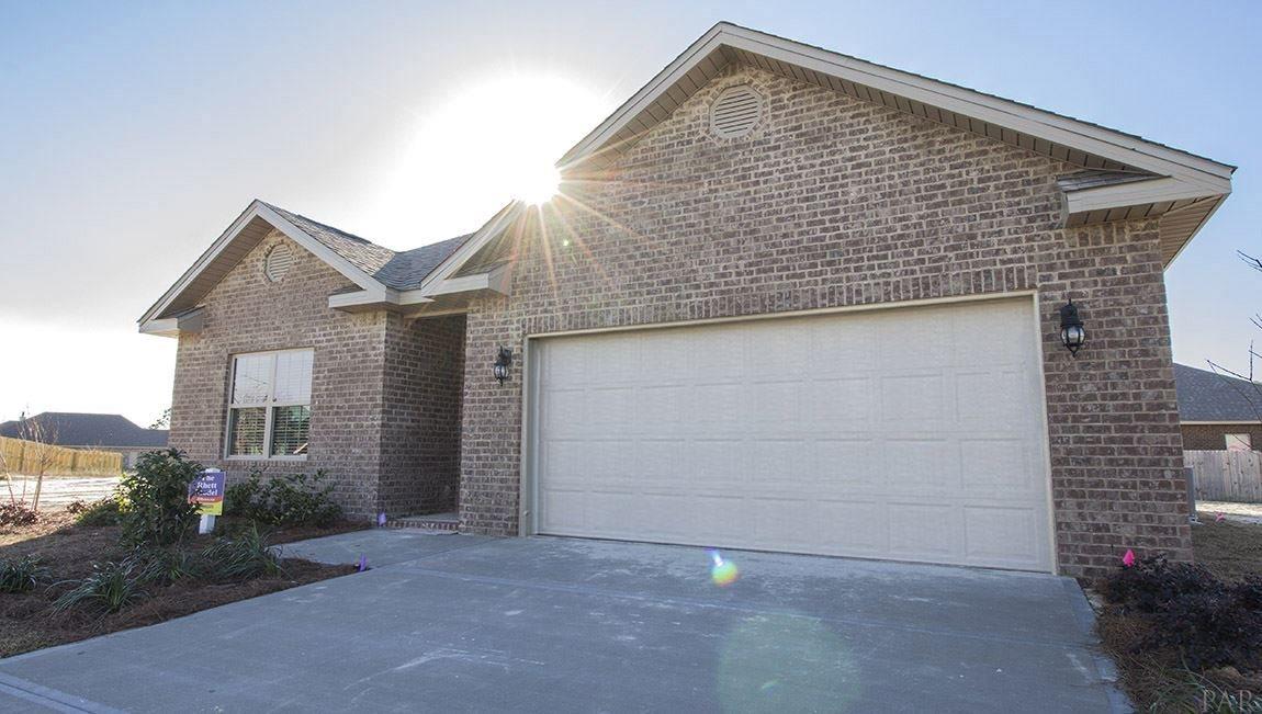 2191 KINGSPORT AVE, Pensacola, FL 32507