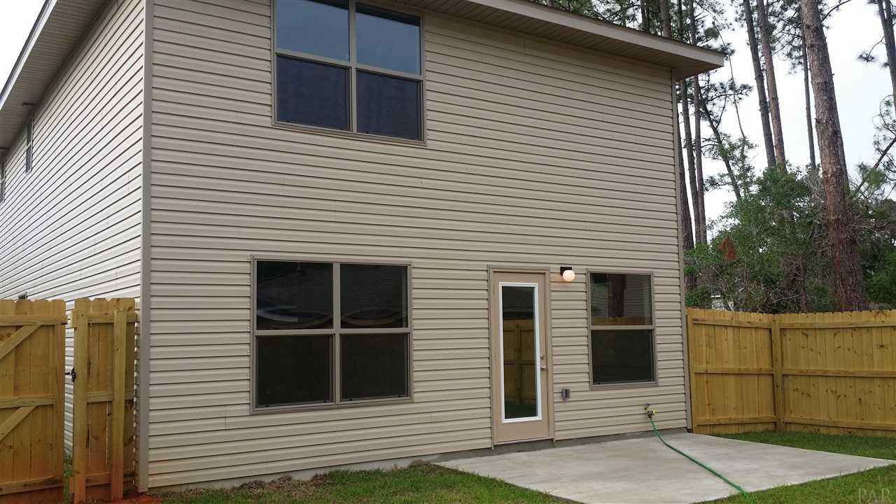 3907 WEATHERSTONE CIR, Pensacola, FL 32507