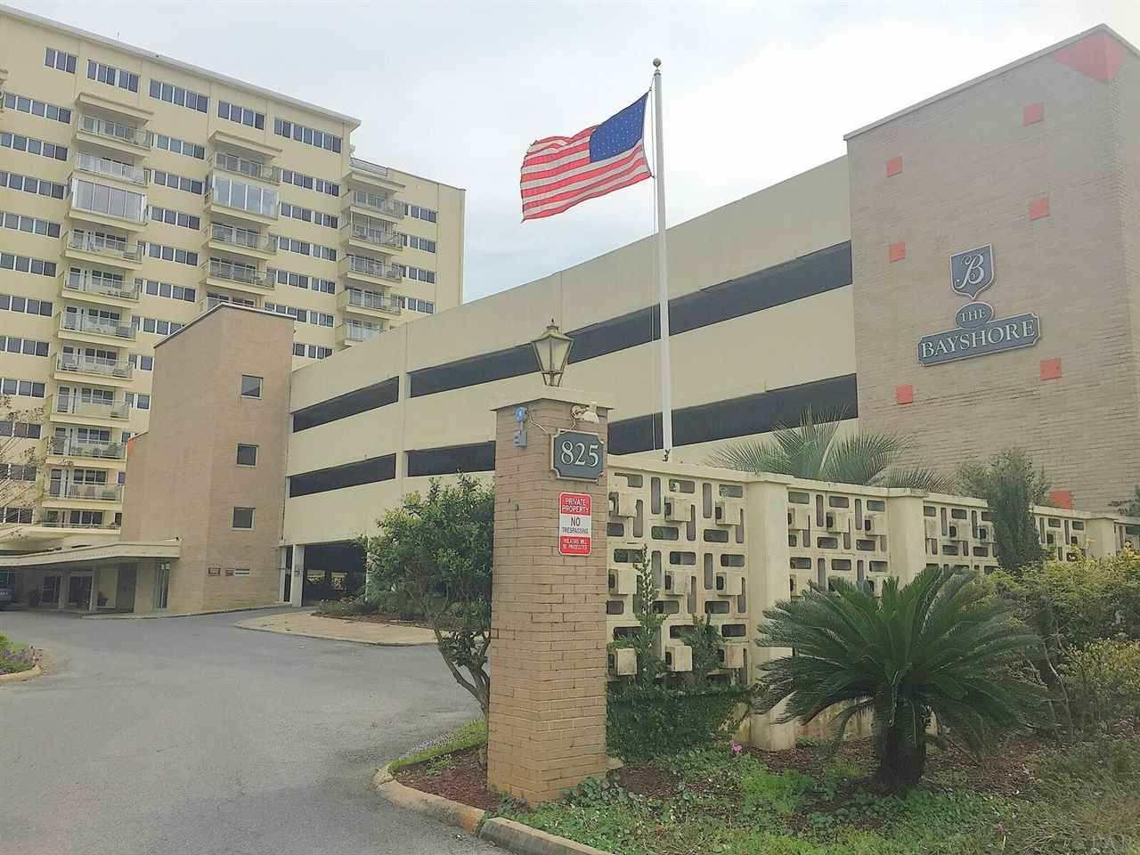825 BAYSHORE DR, Pensacola, FL 32507