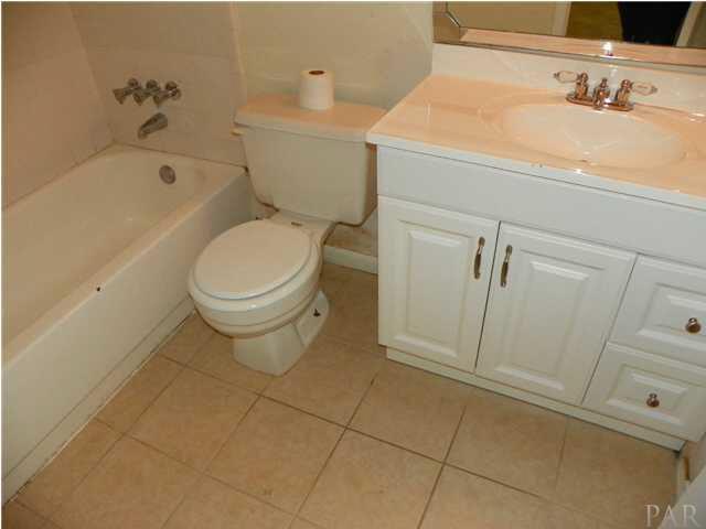 9345 CHISHOLM RD, Pensacola, FL 32514