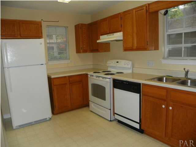 2343 SHOAL CREEK DR, Pensacola, FL 32514