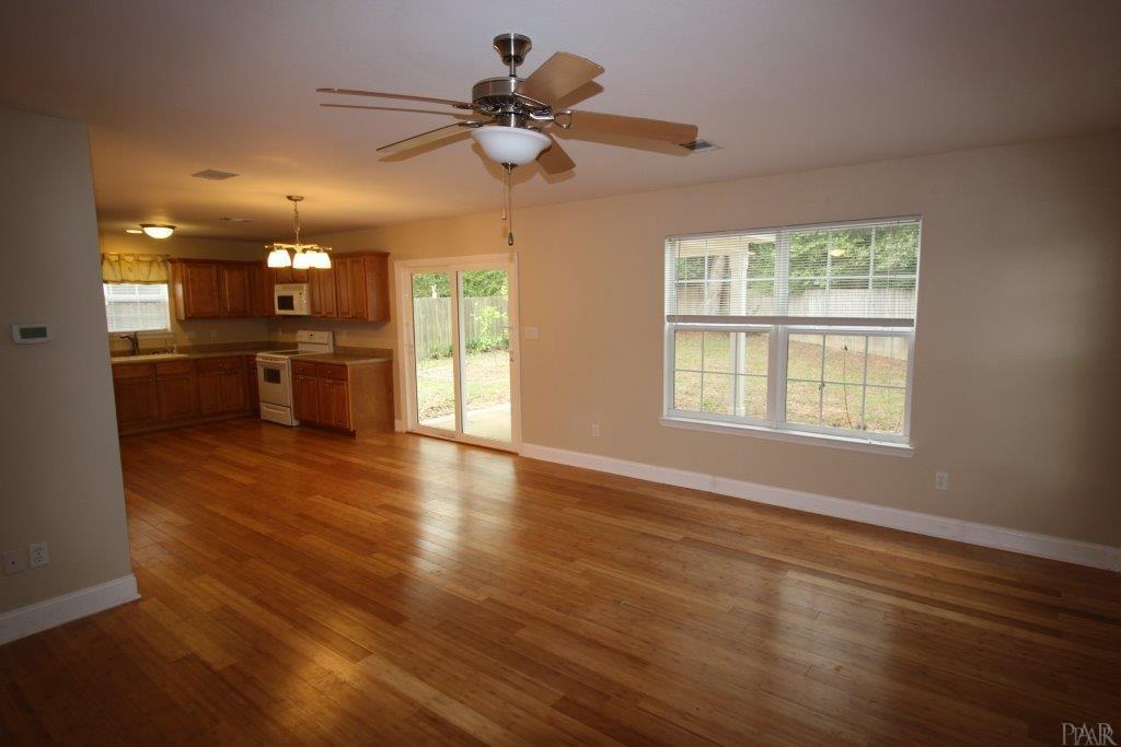 914 AURELIAS PL, Pensacola, FL 32514