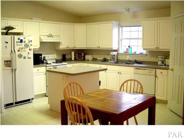 2952 RAINES ST, Pensacola, FL 32514