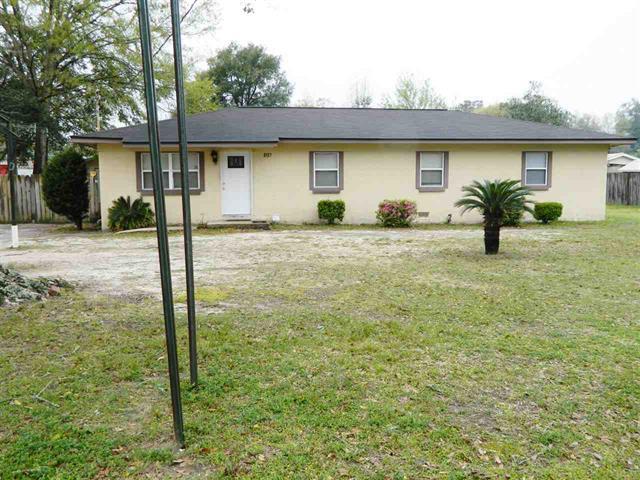 8127 Lawton St, Pensacola, FL 32514