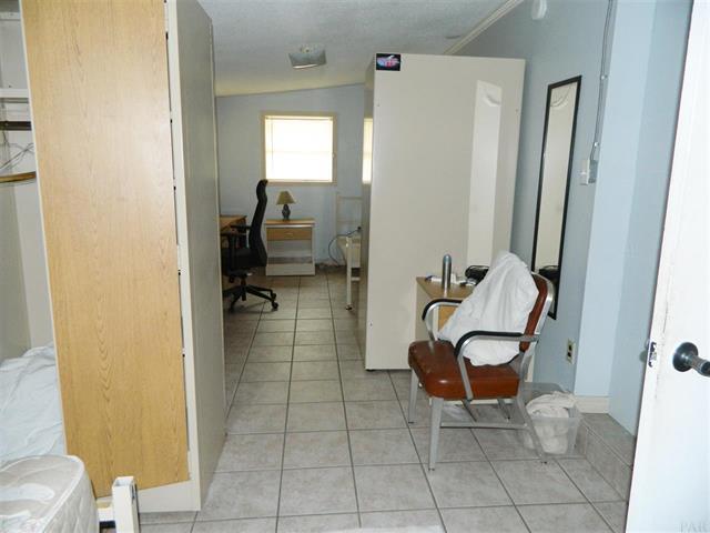8127 Lawton St, Pensacola, FL 32514